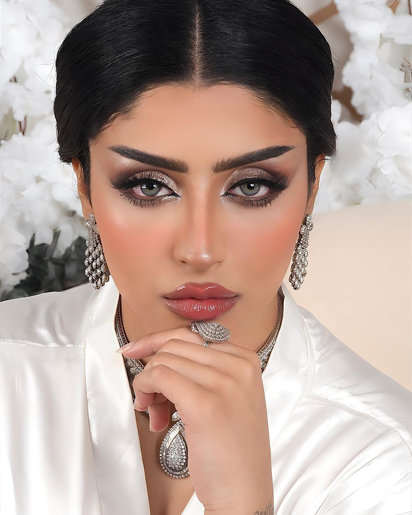 تدريب وتأهيل الميكب ارتست في السعودية