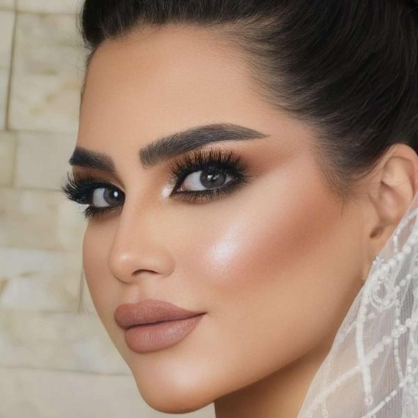 ميك اب عرايس طبيعي يناسب حفلات الزفاف والخطوبة